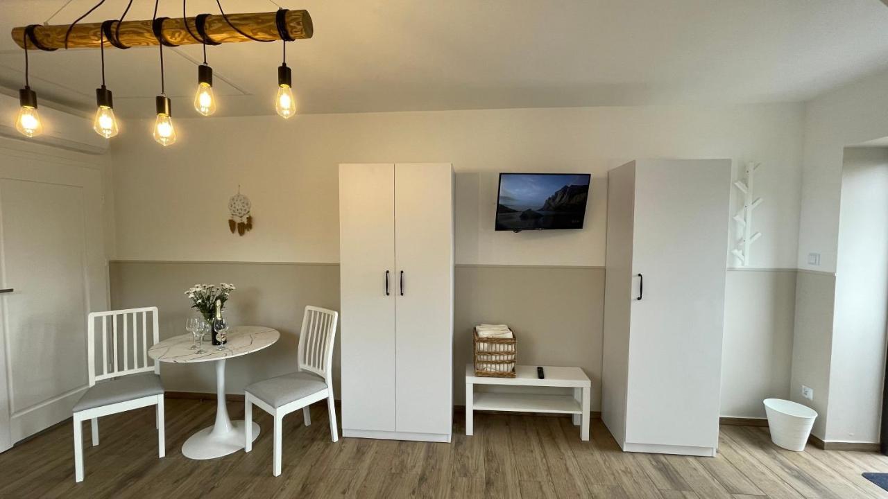 אוגוסטוב Apartamenty Nad Jeziorem Bialym מראה חיצוני תמונה